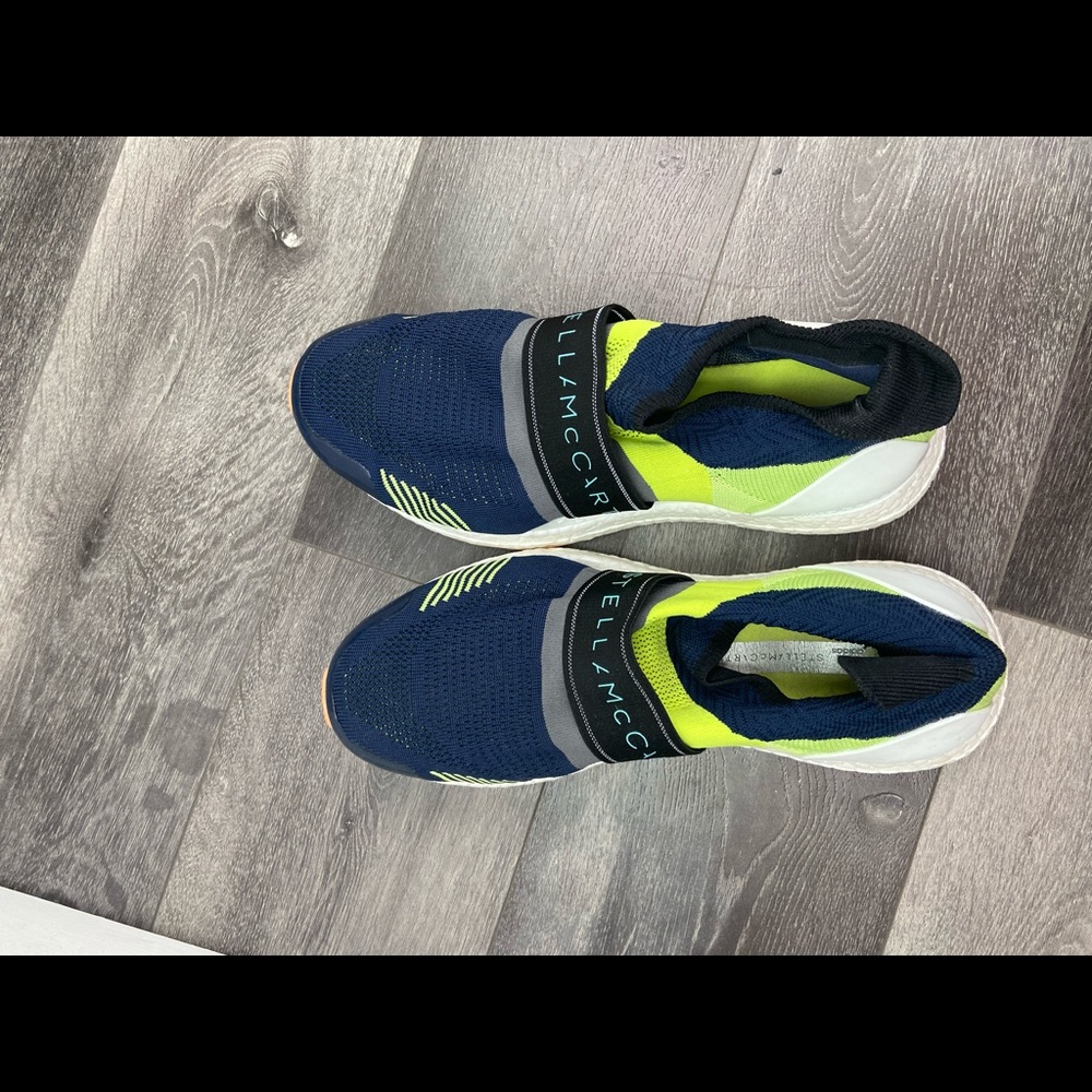 Adidas x Stella McCartney shoes size 9.5 runs big